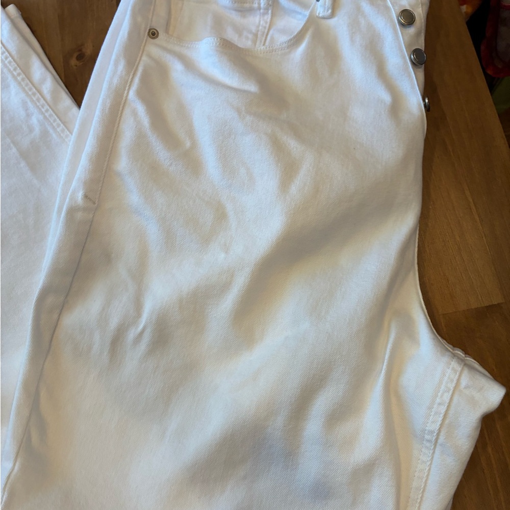 Good American White Straight Jeans - Picture 3 of 12